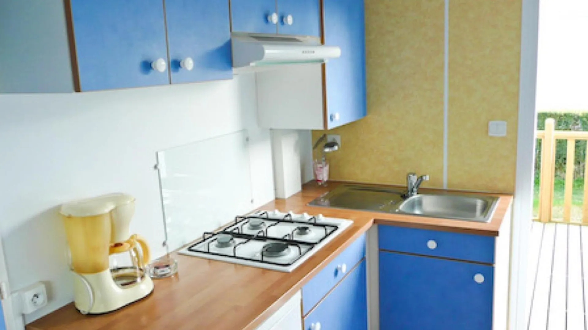 אתר קמפינג פלואה Mobil Home 2 Bikini